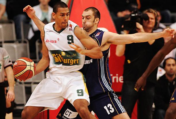 场稳妥分配 场稳妥分配