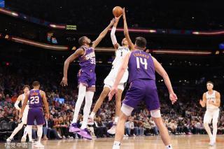 科尔再变阵却累瘫了库里 湖人龙套撕开萌神最疼伤疤