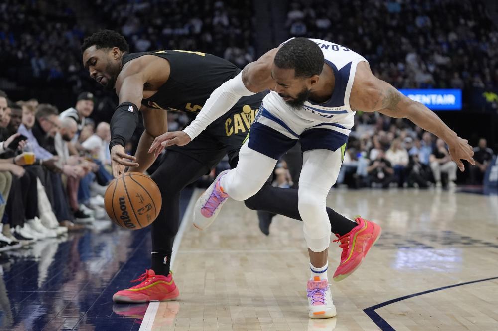 亚马尔17岁107天超姆巴佩 金球奖前10最年轻球员.